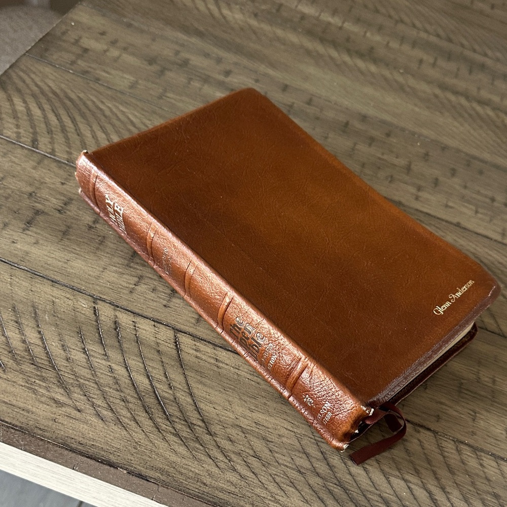 Brown latter bıble book
